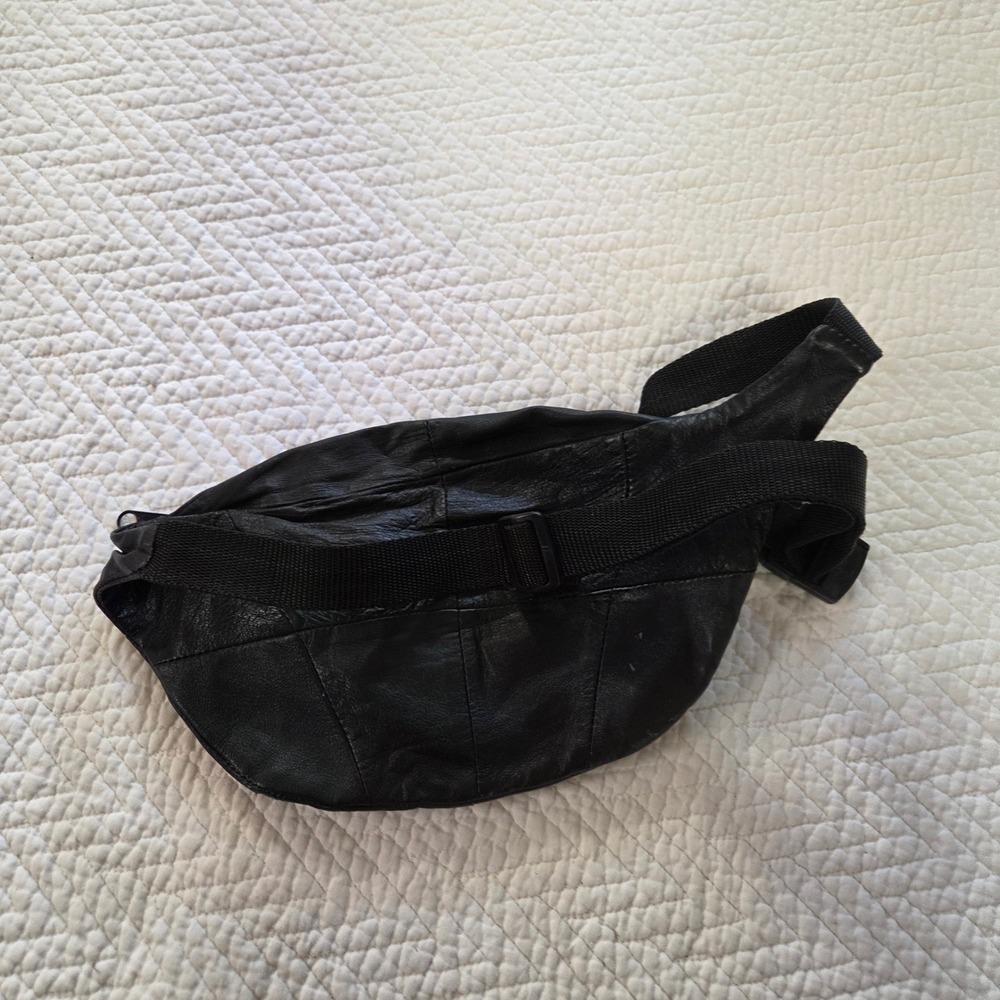 Buxton Black Cashmere Lamb Skin Leather Fanny Pack Waist Bag Adjustable Strap - Picture 3 of 6
